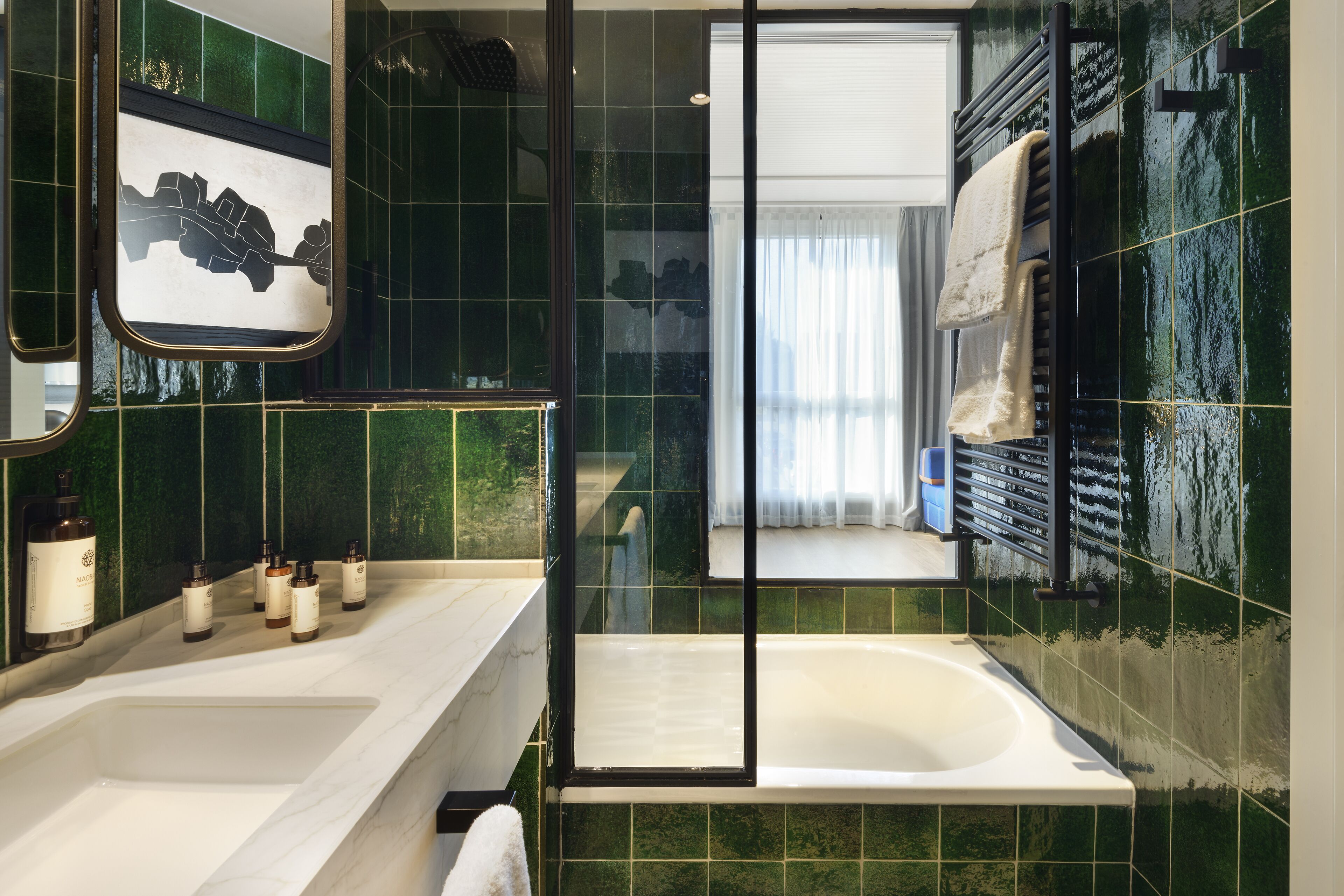 family room | 1 bedroom, in-room safe, desk, blackout curtains