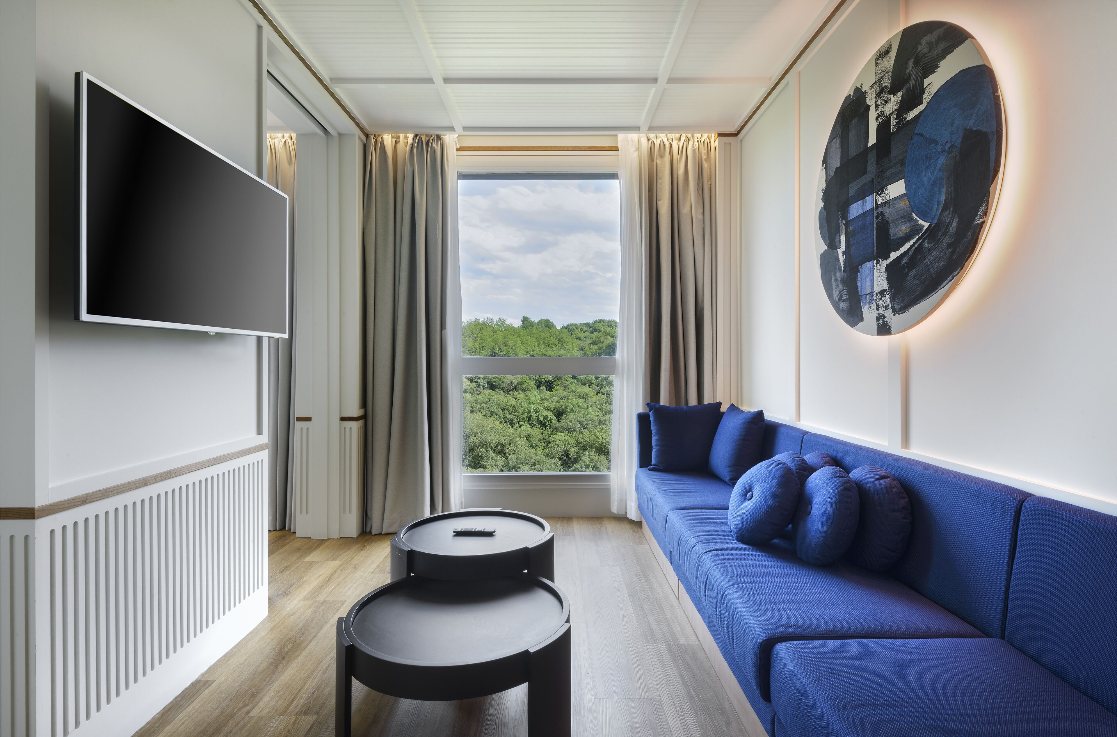 suite | 1 bedroom, in-room safe, desk, blackout curtains