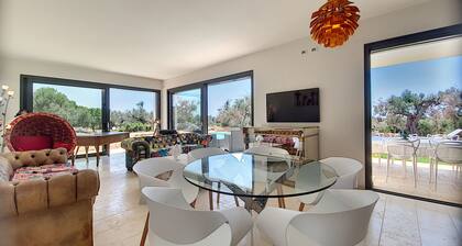 Moderne villa luxe, piscine chauffée 1km de la mer