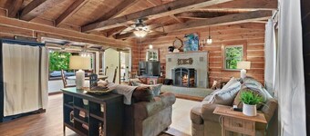 Sunset Cabin - Secluded retreat on Beaver Lake