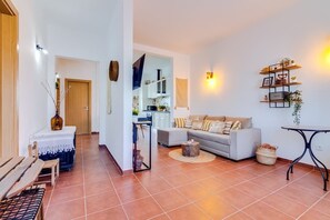 Living area - CorchoCountryHouse-Rural Pool NetFlix BBQ! (Tavira)