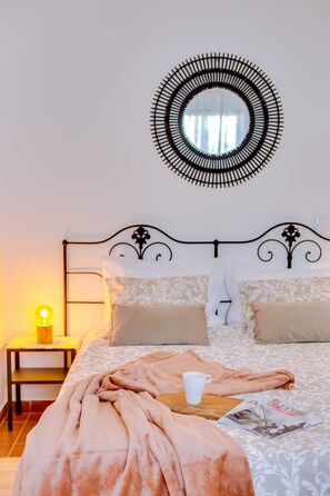 3 bedrooms, iron/ironing board, bed sheets - CorchoCountryHouse-Rural Pool NetFlix BBQ! (Tavira)