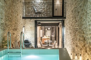 Outdoor pool, a heated pool - Dianthus Residence, Heated Pool & in-pool Whirlpool (Adele)