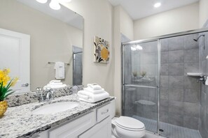 Casa adosada, 5 habitaciones | Baño | Toallas