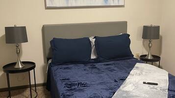 1 bedroom, iron/ironing board, WiFi (free), bed sheets