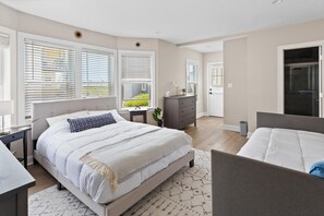 7 chambres, fer et planche à repasser, Wi-Fi, draps fournis