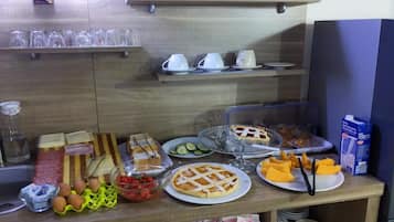 Petit déjeuner buffet compris tous les jours