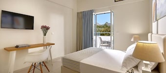 Vasia Ormos Hotel