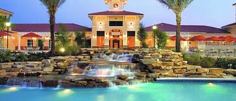 Innenpool, Außenpool