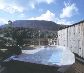 View from property - Kotosankaku Hotel (Kotohira)