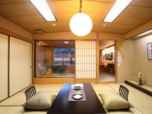 View from property - Kotosankaku Hotel (Kotohira)