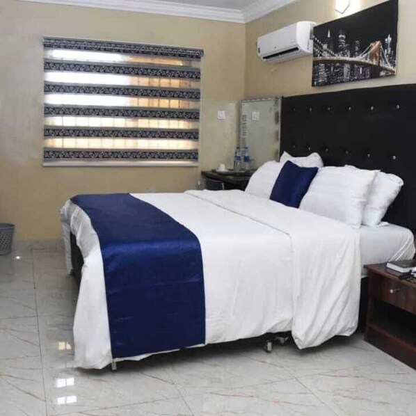 Cabin | 1 bedroom, iron/ironing board, free WiFi, bed sheets