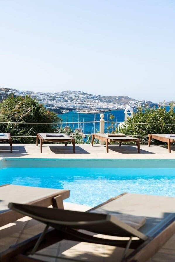 Alberca al aire libre