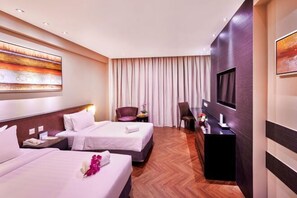 Cots/infant beds - Hotel Royal Singapore (Singapore)