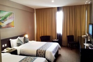 Cots/infant beds - Hotel Royal Singapore (Singapore)