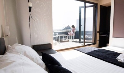 Blu Hotel Puerta De Almansa