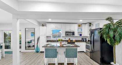 Blue Beach Bungalow