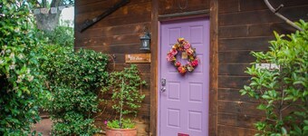 Rustic Cabin for 2 in Oak Creek Cabin