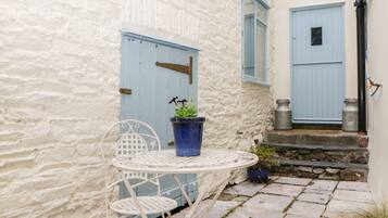 Cottage | Front of property