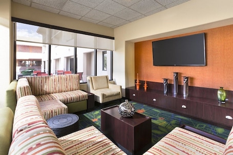 Lobby. The Querque Hotel