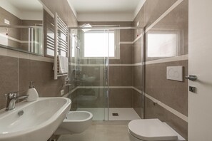 Haartrockner, Handtücher