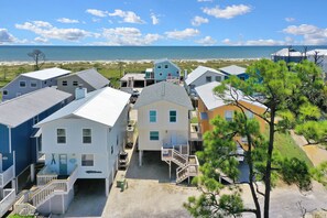 House, 2 Queen Beds (Amazing Grace) | Exterior