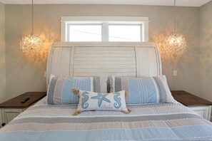 House, Multiple Beds (Anchored Inn 3) | 3 bedrooms, individually decorated, individually furnished, bed sheets - Anchored Inn 3 (Port St. Joe)