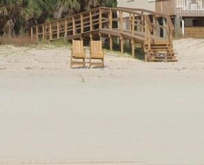 House, 4 Bedrooms | Beach