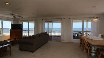 Casa, várias camas (Amethyst Cove) | Área de estar