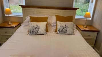 Apartemen Standar, kamar mandi pribadi | Interior