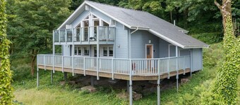 The Rowan - Luxury Lodge and Woodland Views