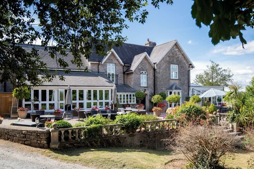 The Rowan - Luxury Lodge and Woodland Views