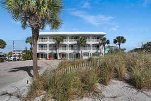Condo, 1 King Bed with Sofa bed (Beach Destiny) | Exterior