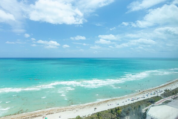 Deluxe Studio Suite | Beach/ocean view - Dilo Apartments (Miami Beach)