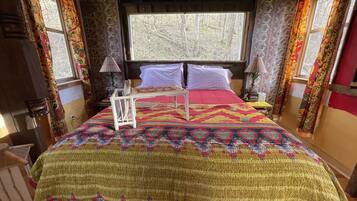 1 bedroom, desk, free WiFi, bed sheets