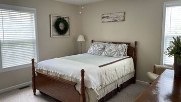 4 bedrooms, desk, travel crib, free WiFi