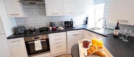 Appartamento Deluxe, bagno privato, vista mare (2) | Cucina privata