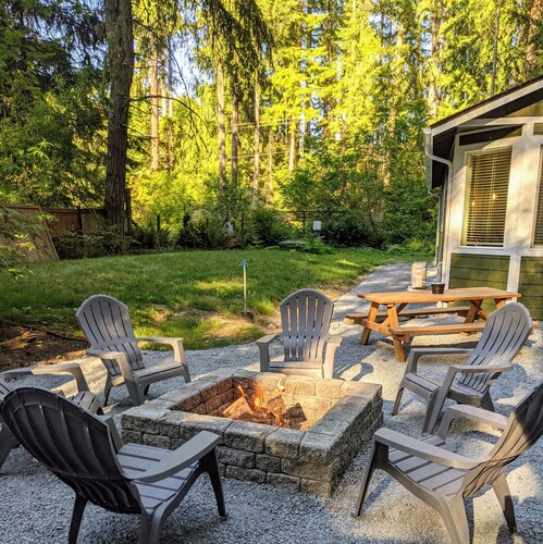 Family Getaway Ashford/Mt Rainier Nisqually Gate-Dan's Place