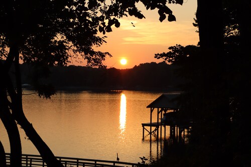 Old Lake Charm with Million Dollar Views