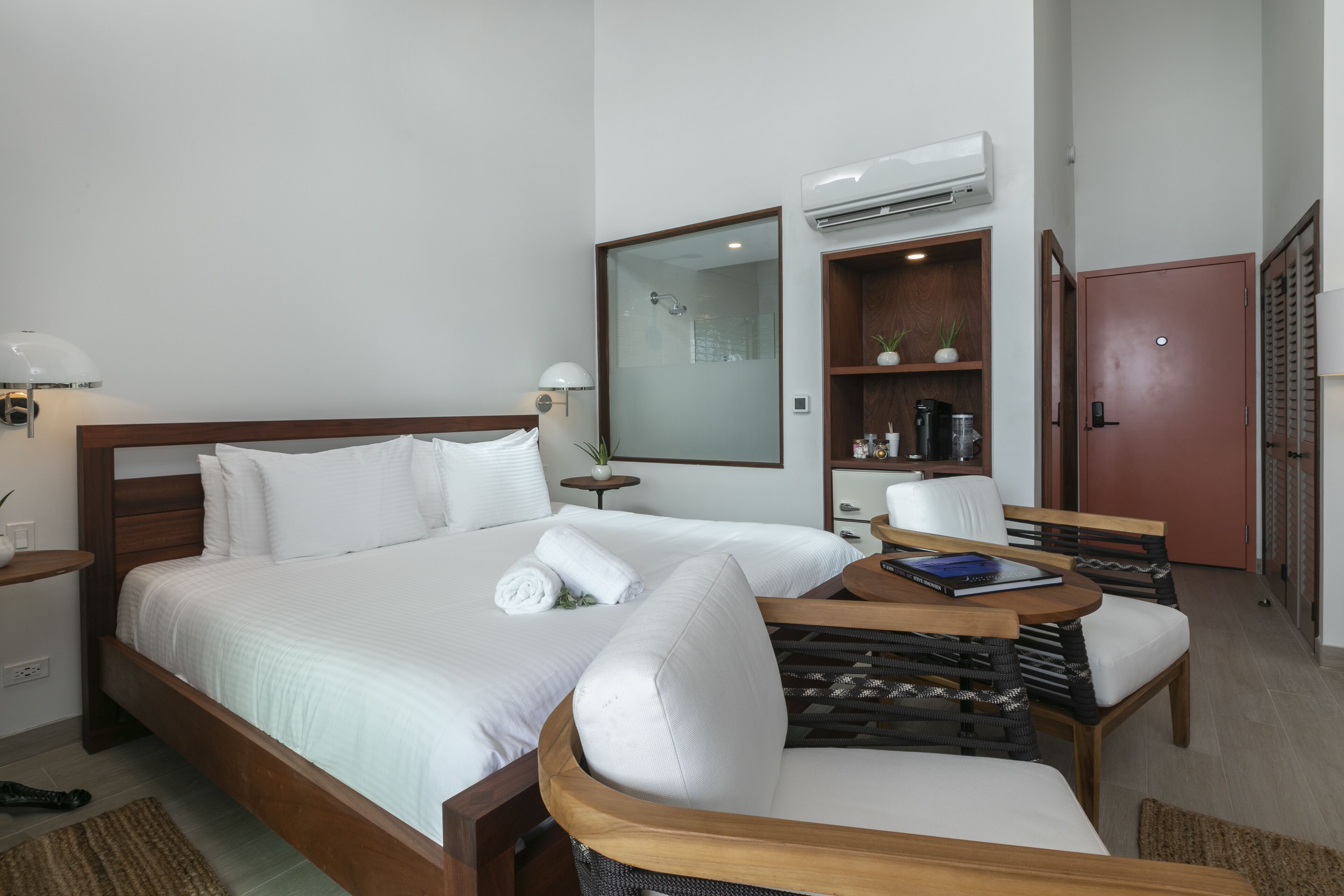 luxury room, 1 king bed, ocean view | 1 bedroom, premium bedding, down duvets, tempur-pedic beds