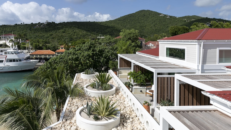 Wharfside Village Hotel