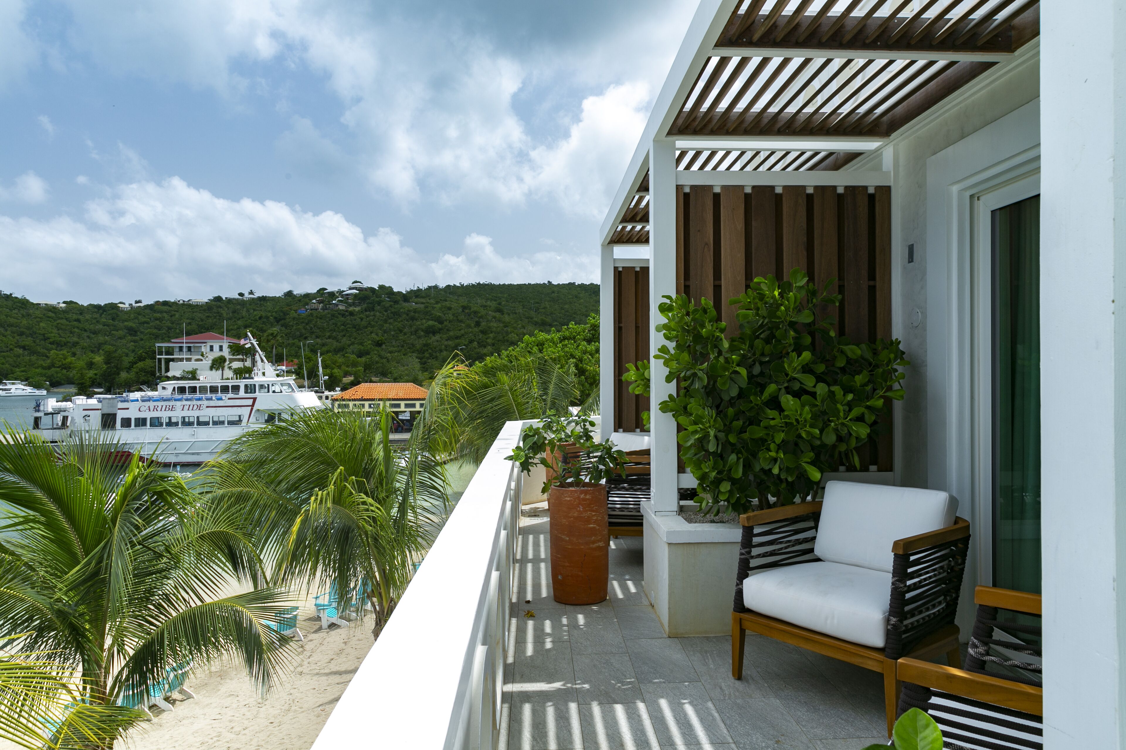 premium single room, 1 queen bed, ocean view | terrace/patio