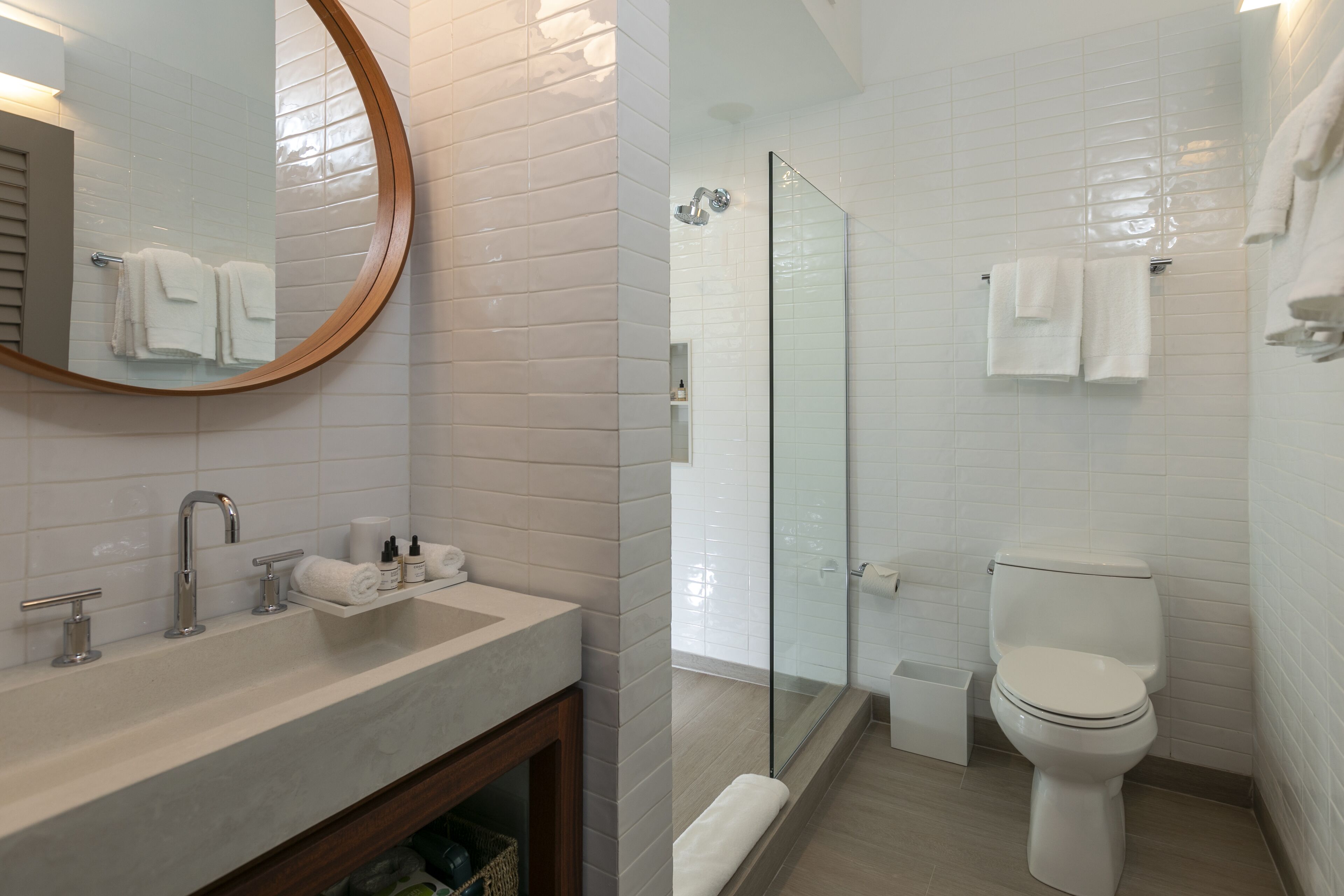 luxury room, 1 king bed, ocean view | bathroom | shower, towels