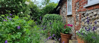 A self catering cottage that sleeps 4 guests in 2 bedrooms
