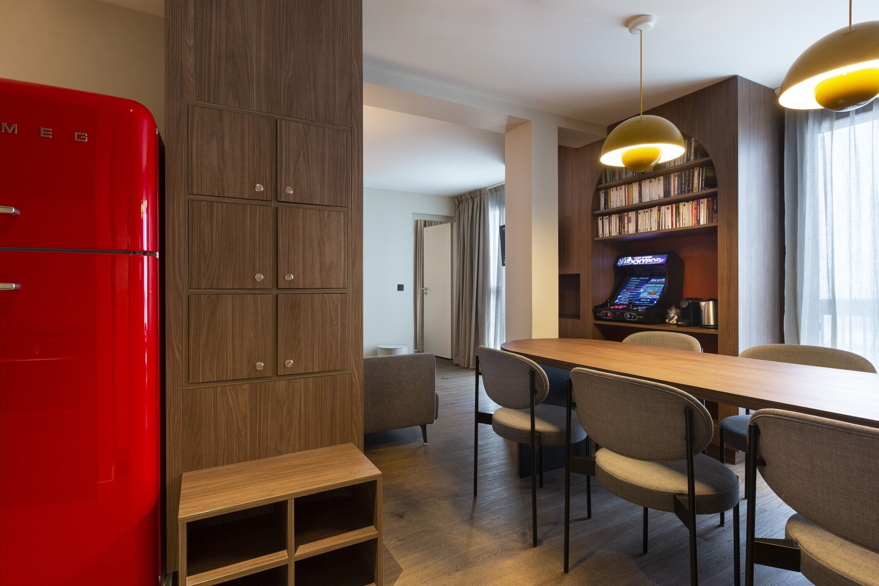 deluxe apartment | living area