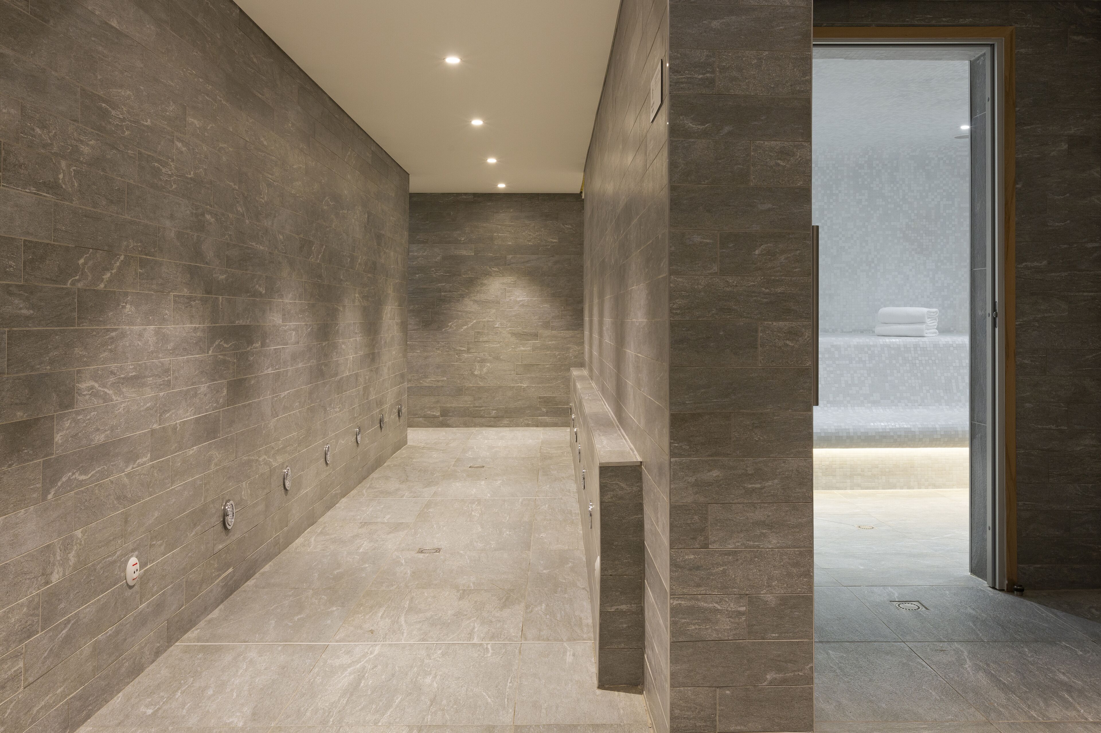 Espace de soins pour les couples, sauna, hammam, massages