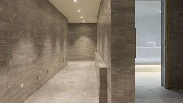 Salas para tratamentos a dois, sauna seca, sauna a vapor, massagens