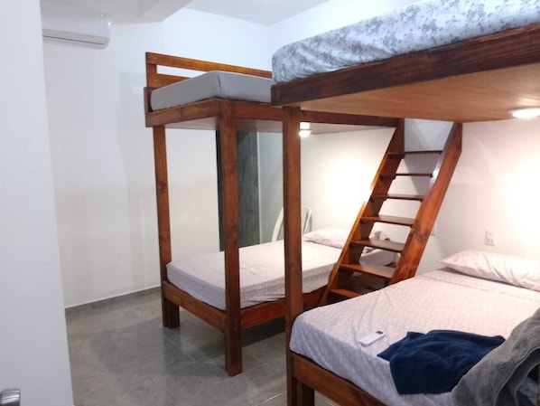 2 bedrooms, free WiFi
