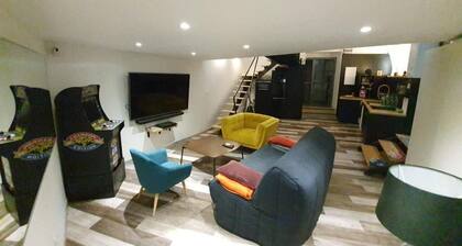 LE MERECHAL-FERRANT ET SES ECURIES