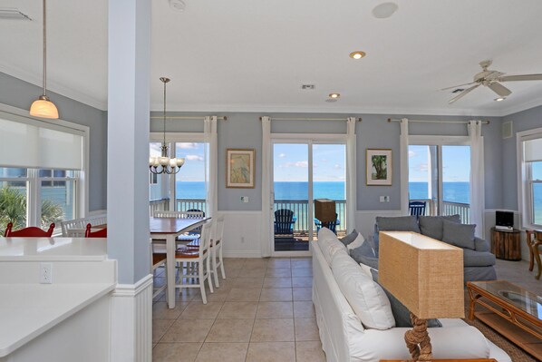 House, Multiple Beds (Cape Destiny) | Living area